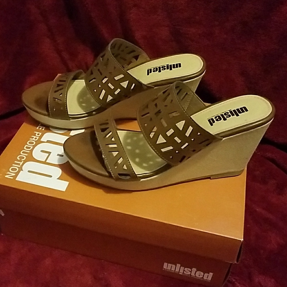 SALE🎈3/$15  BUNDLE .Unlisted/kenneth Cole Sandals